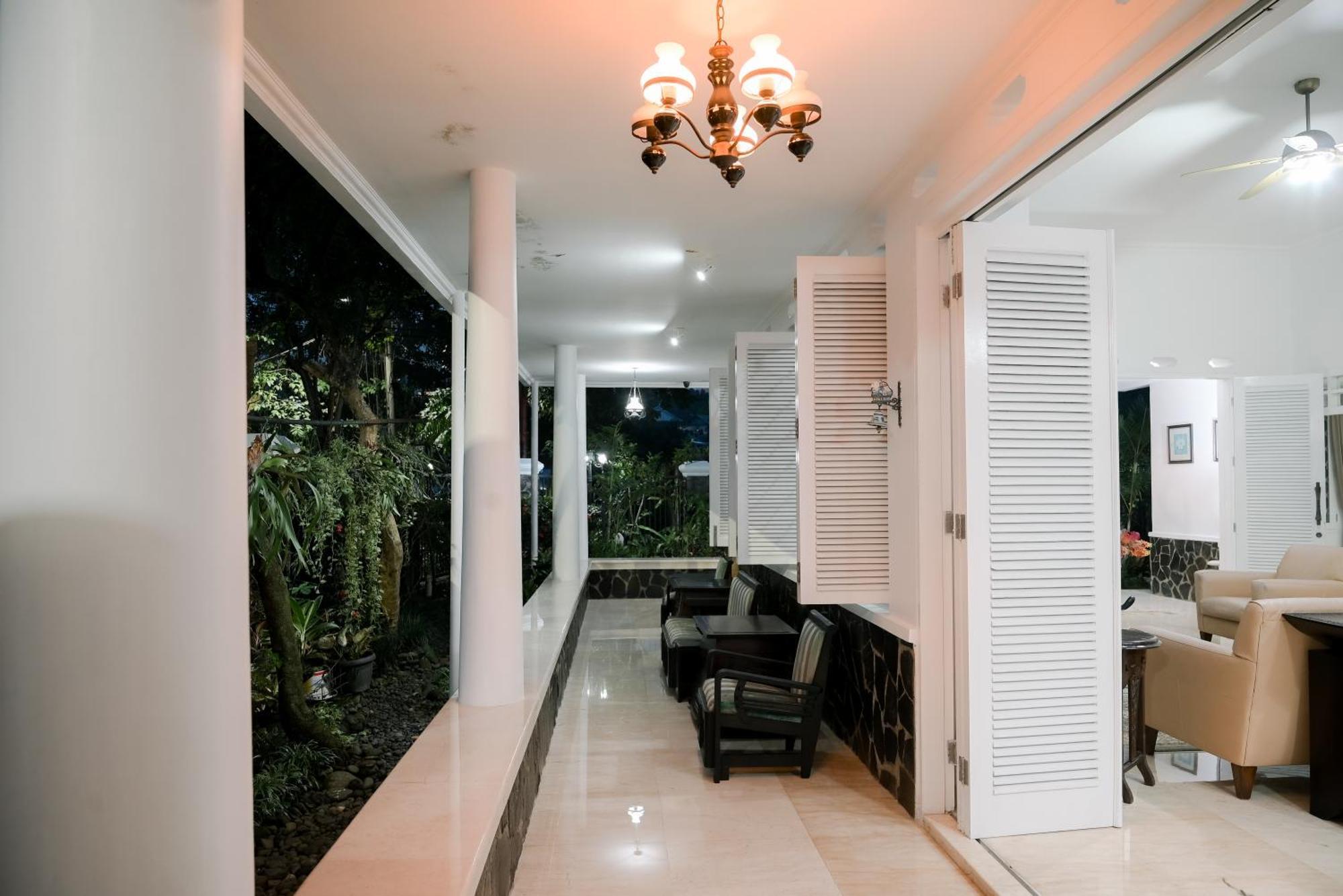 Kirana Guest House Bogor Exterior foto