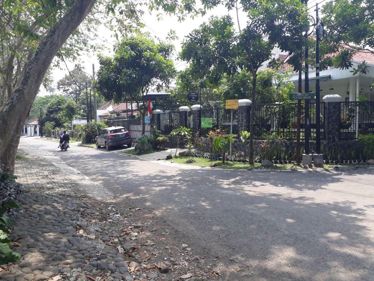 Kirana Guest House Bogor Exterior foto